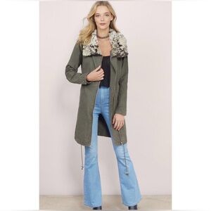 Somedays Lovin’ (Revolve) Olive Faux Fur Collar Utility Coat Size Small